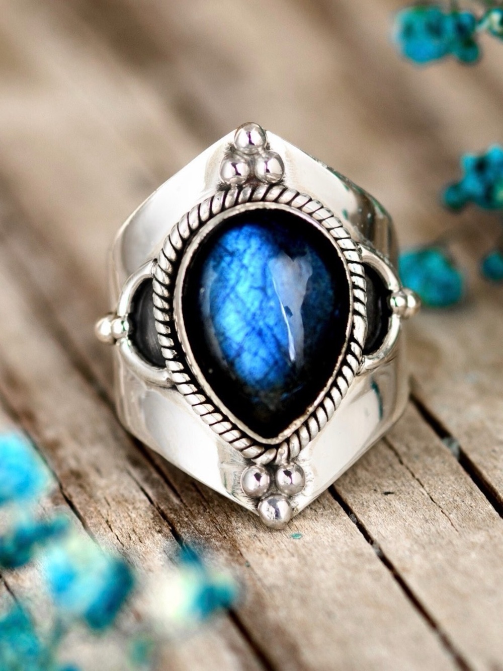 Sterling Silver Teardrop Blue Labradorite Statement Ring size 8